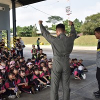 Kegiatan Field Trip Joyful K1 & Fortunate K2 TK Metta Maitreya ke LANUD Roesmin Nurjadin | TK METTA MAITREYA